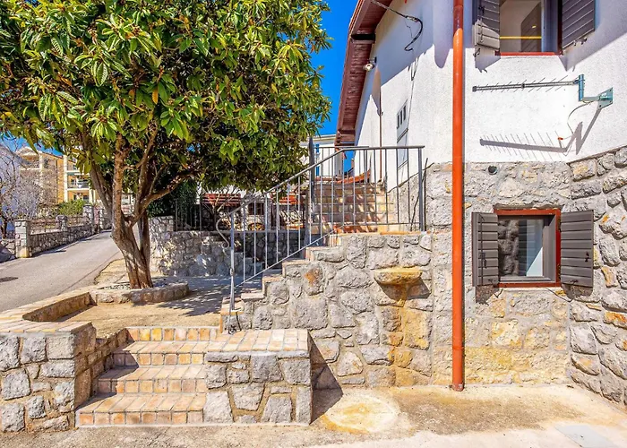 2 Bedroom In * Ičići