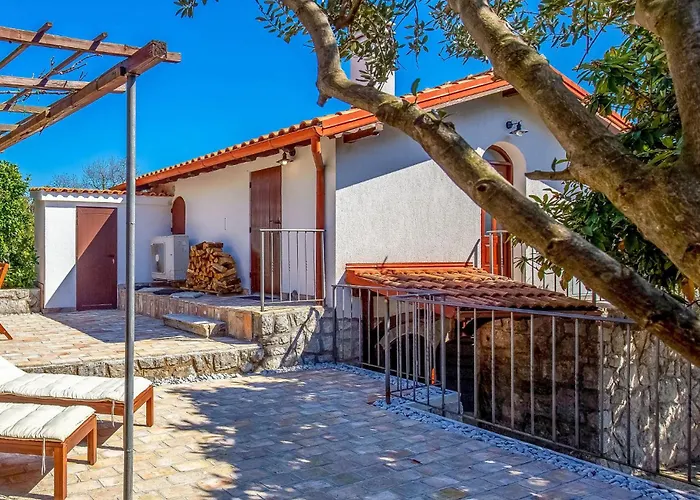 2 Bedroom In Ferienhaus Ičići